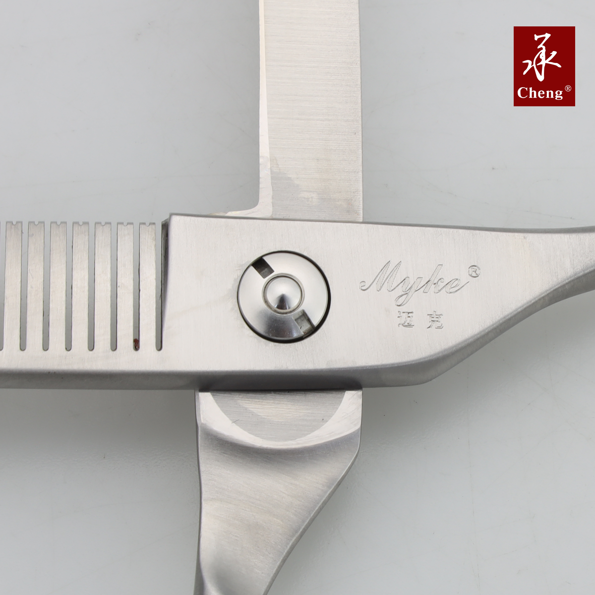 111-7046Q 7 Inch 46T Curve Thinning Shears 440C Steel About 35-40%