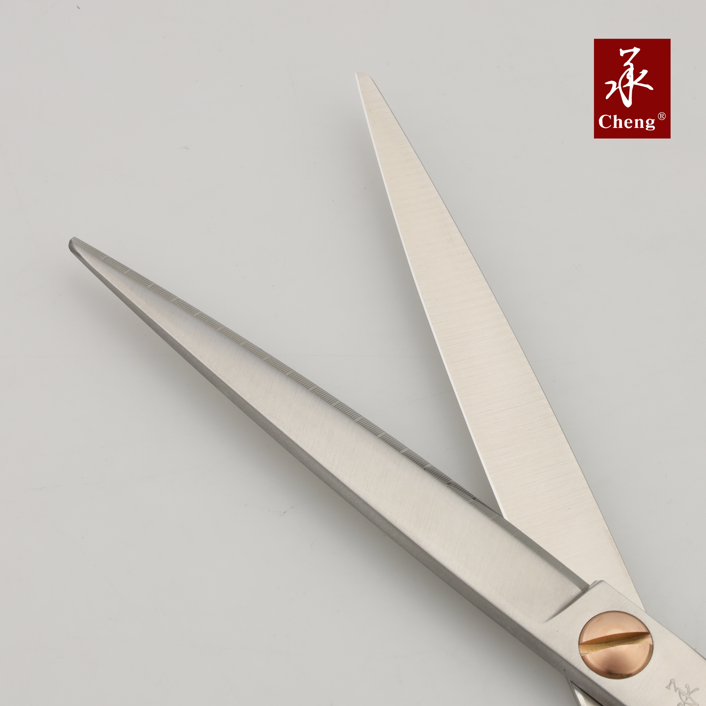 BF-70W Professional Pet Grooming Cutting Scissors 7 Inch Micro-Serrated Edge SUS 440C